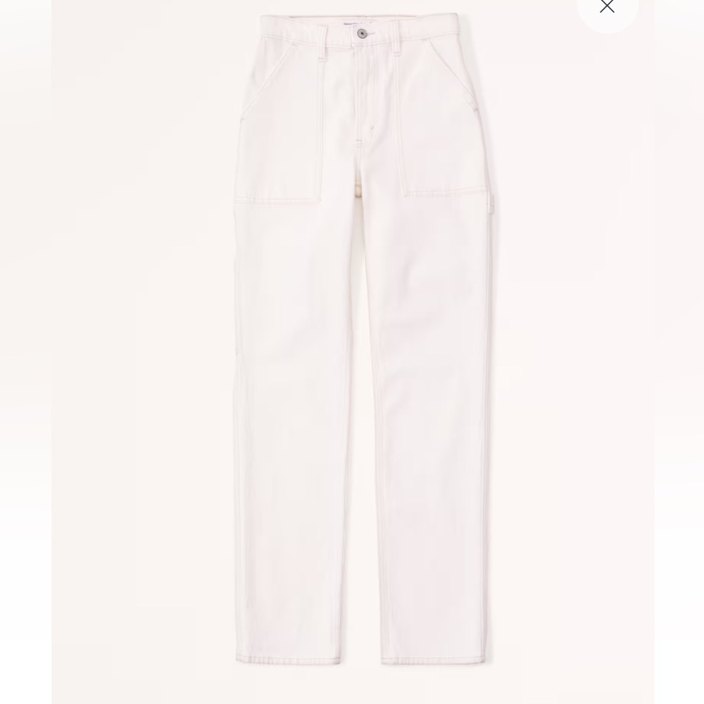 Ultra High Rise 90s Straight jeans.